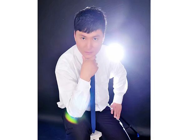 菏澤職業(yè)音樂(lè)學(xué)校畢業(yè)生-侯青